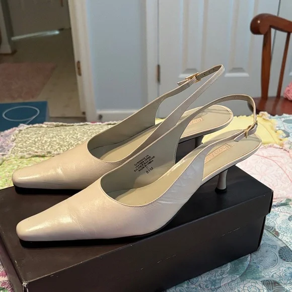 Enzo Angiolini Cream Slingback Heels - Picture 3 of 6